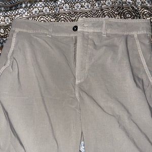 Valor khaki shorts
